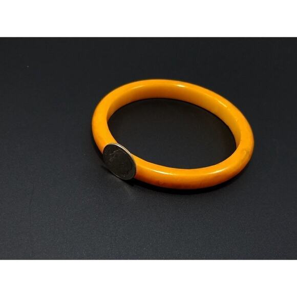 Vintage Lucite Butterscotch Bangle Bracelet, 1950s, - Picture 5 of 10